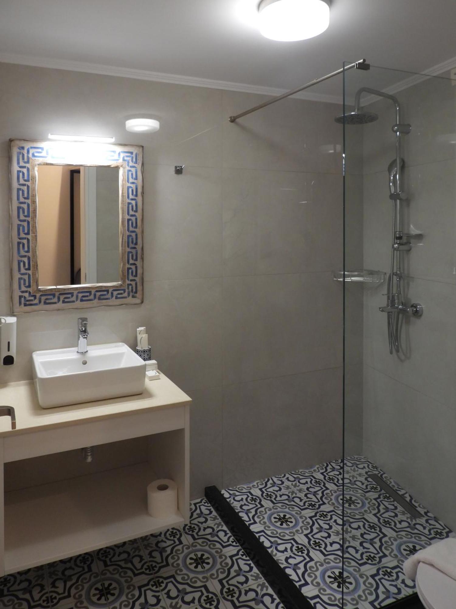 Saint George Hotel بارغا الغرفة الصورة